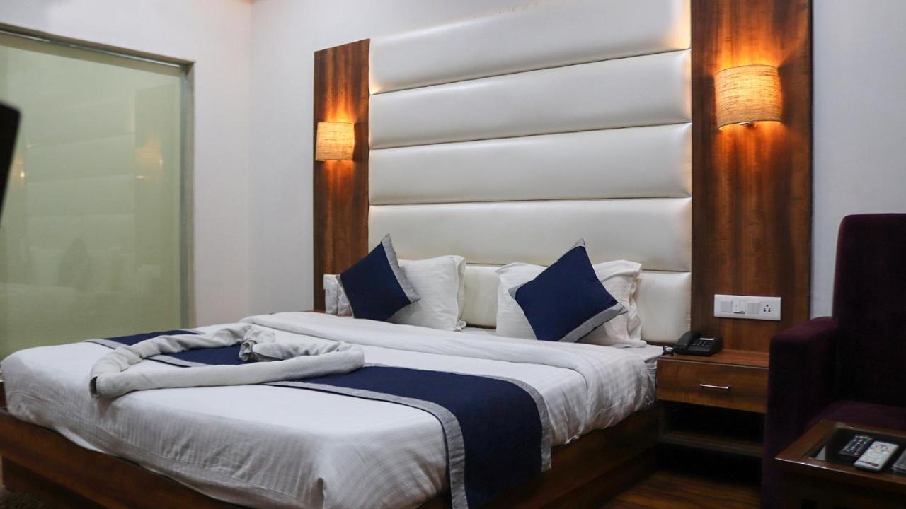 Ak Continental - Mcleodganj Hotel Dharamshala Eksteriør billede