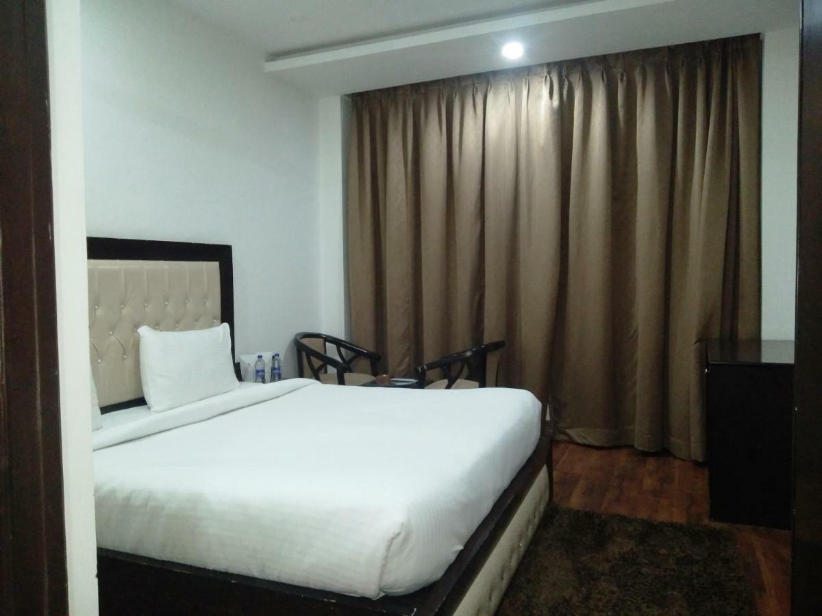 Ak Continental - Mcleodganj Hotel Dharamshala Eksteriør billede