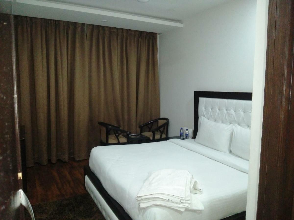 Ak Continental - Mcleodganj Hotel Dharamshala Eksteriør billede