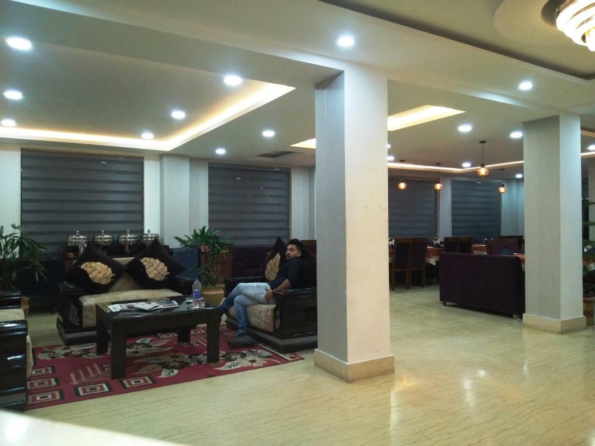 Ak Continental - Mcleodganj Hotel Dharamshala Eksteriør billede