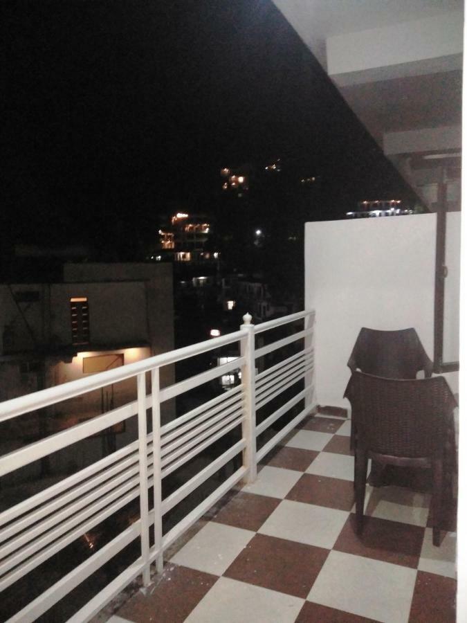 Ak Continental - Mcleodganj Hotel Dharamshala Eksteriør billede