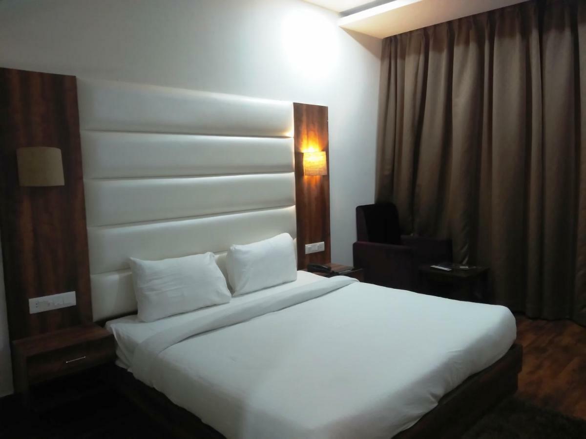 Ak Continental - Mcleodganj Hotel Dharamshala Eksteriør billede